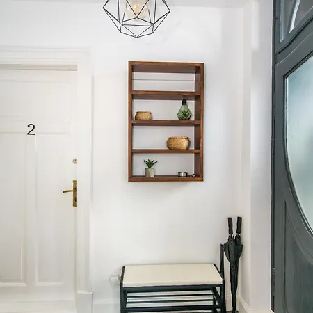 Nu Eleven 4* Veliko Tarnovo